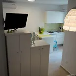 Frapedo Sport Апартаменты Макарска