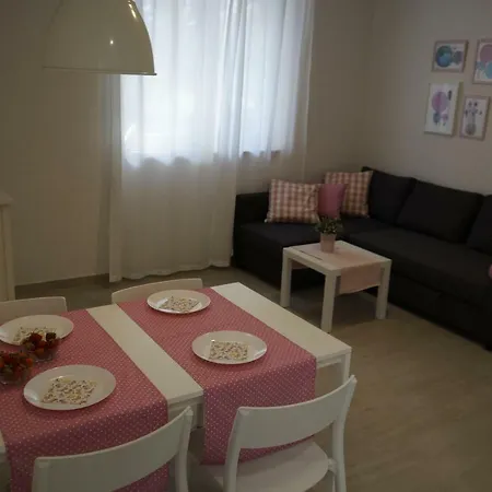 Frapedo Sport Apartament *